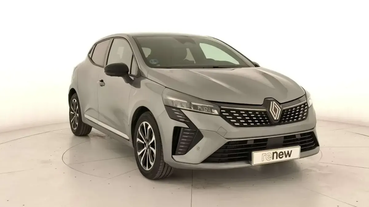 Usado Renault Clio Techno 101 CV (74 kW) 2025 Utilitario