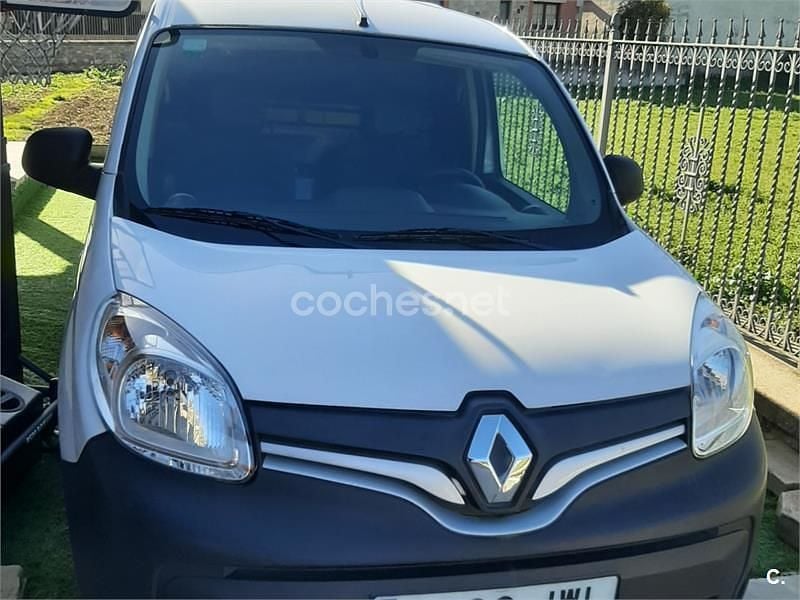 Usado Renault Kangoo Expression 90 CV (66 kW) 2016 Blanco Monovolumen