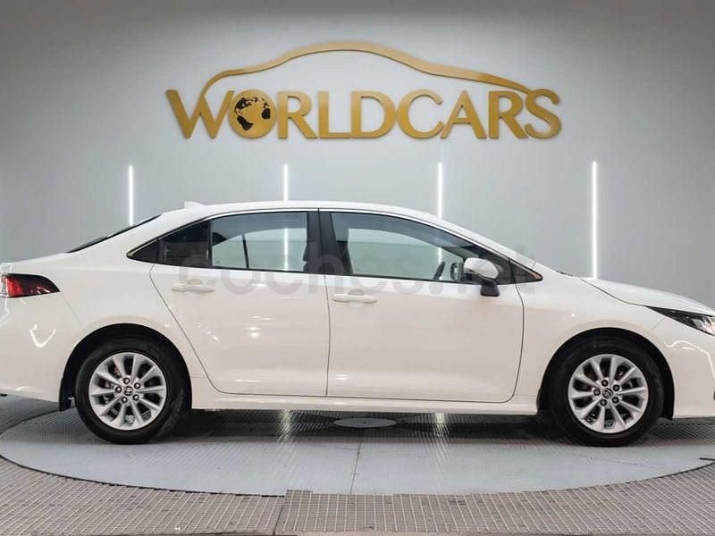 Usado Toyota Corolla Active 122 CV (89 kW) 2023 Blanco Berlina