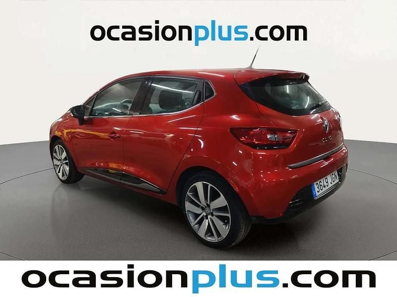 Begagnad Renault Clio IV 90 HK (66 kW) 2015 Röd Halvkombi