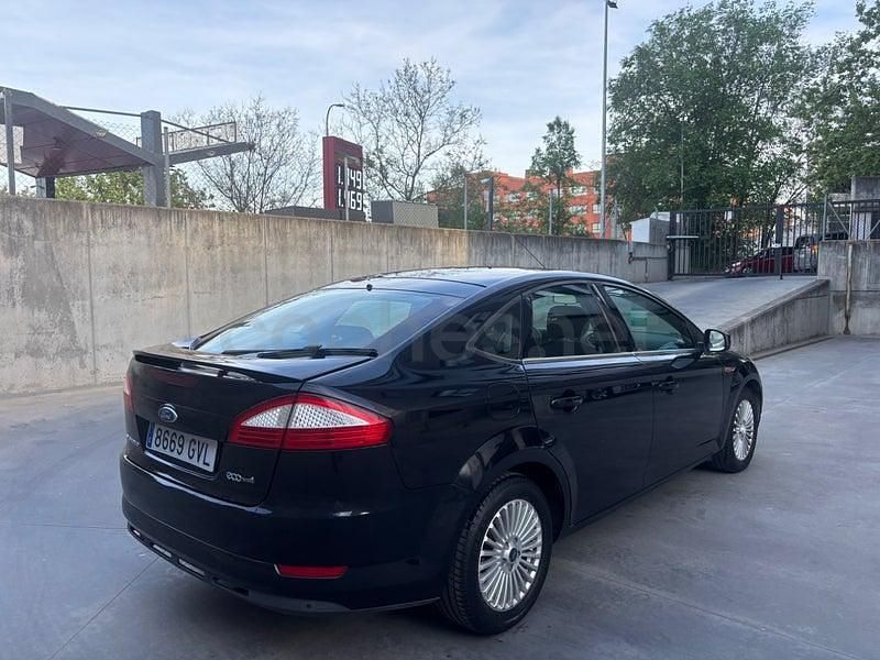 Usado Ford Mondeo 125 CV (91 kW) 2010 Negro Berlina