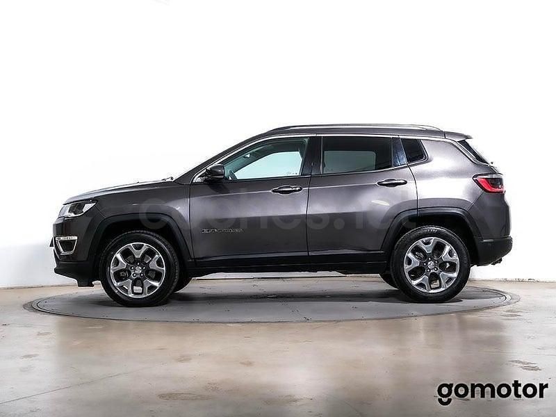 Usado Jeep Compass Longitude 140 CV (102 kW) 2018 Gris / plata SUV