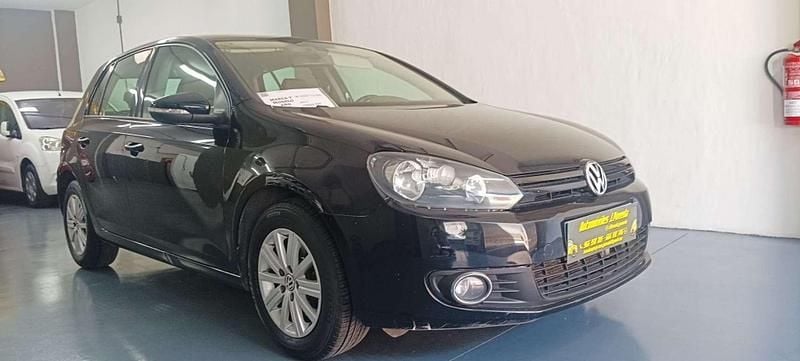 Usado VW Golf VII Sport 122 CV (89 kW) 2012 Negro Utilitario