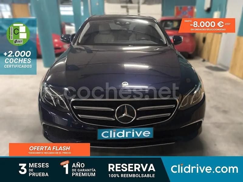 Usado Mercedes E200 160 CV (117 kW) 2020 Azul Berlina