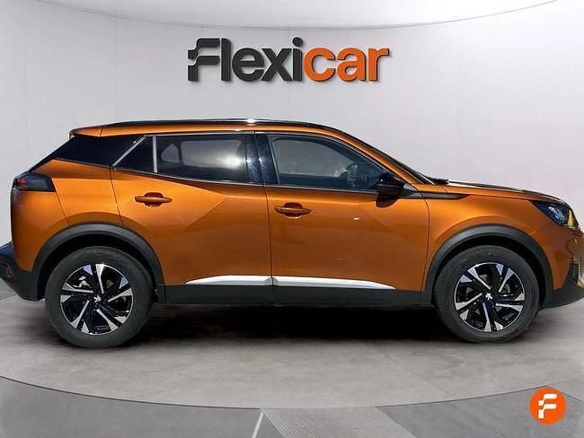 Usado Peugeot 2008 Active 100 CV (73 kW) 2023 Naranja SUV