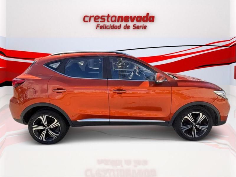 Usado MG ZS Comfort 106 CV (77 kW) 2022 Naranja Berlina