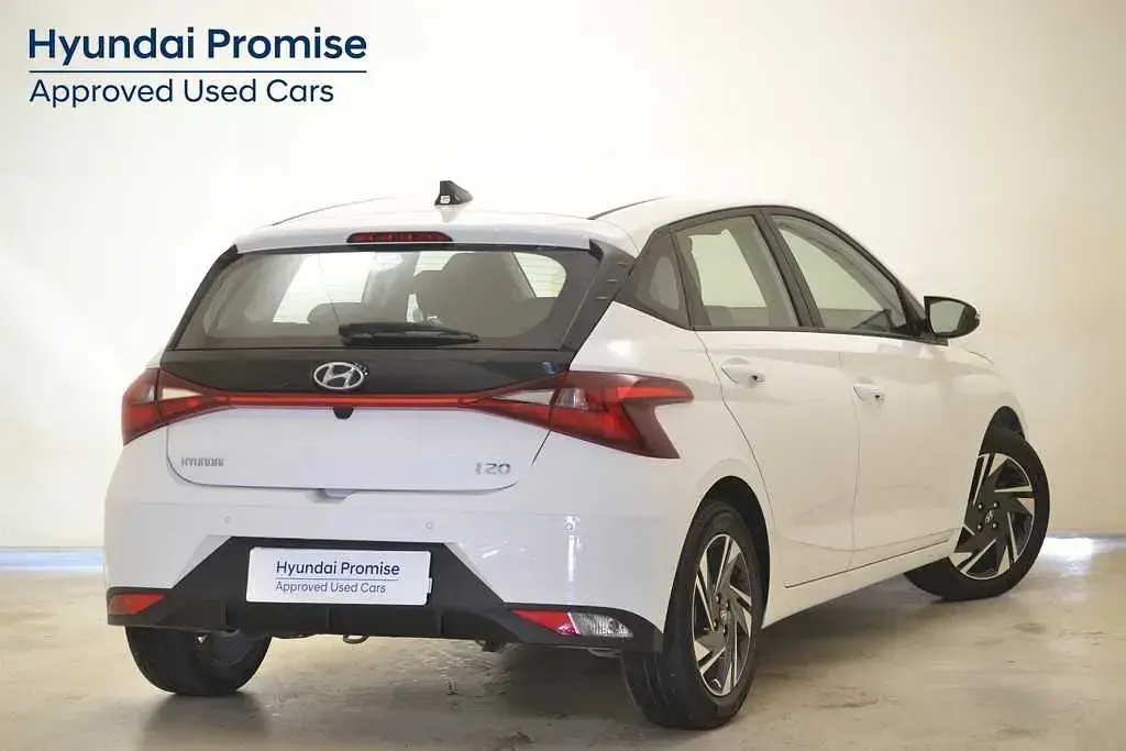 Usado Hyundai i20 99 CV (72 kW) 2022 Utilitario