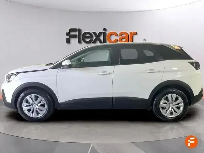 Usado Peugeot 3008 Active 120 CV (88 kW) 2017 Blanco SUV