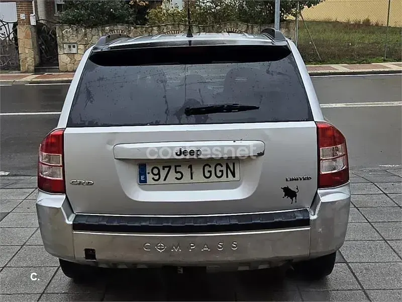 Usado Jeep Compass Limited 140 CV (102 kW) 2008 Gris / plata SUV