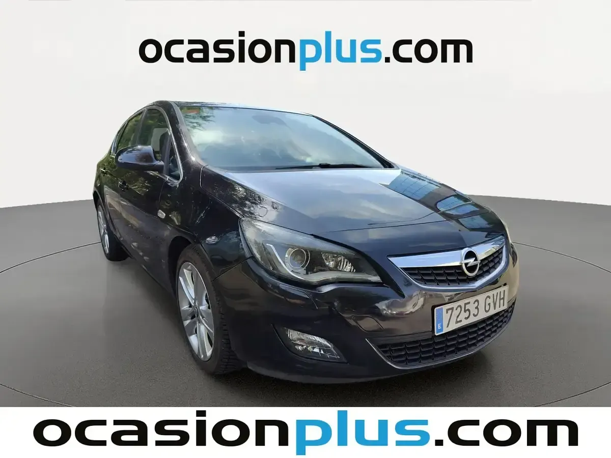 Usado Opel Astra Sport 125 CV (91 kW) 2010 Negro