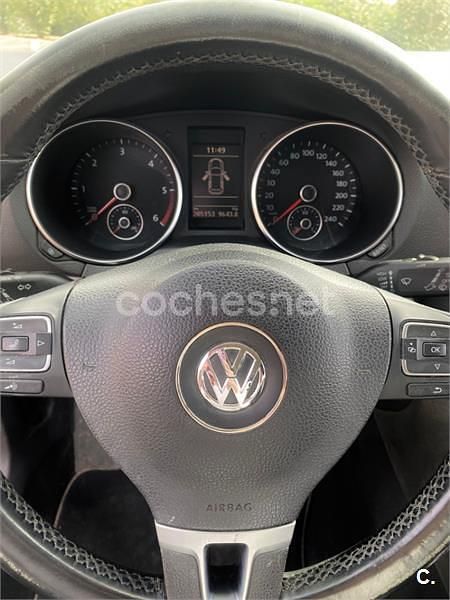 Usado VW Golf VII Advance 105 CV (77 kW) 2012 Blanco Berlina