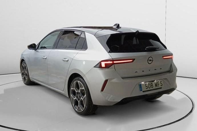 Usado Opel Astra GS Line 130 CV (95 kW) 2023