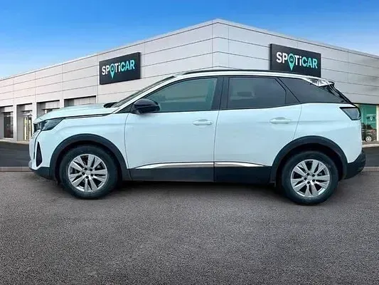 Usado Peugeot 3008 Active 130 CV (95 kW) 2021 SUV
