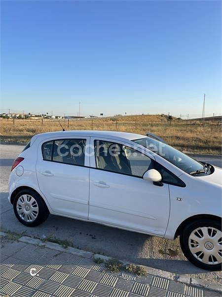 Usado Opel Corsa Essentia 75 CV (55 kW) 2007 Blanco Berlina