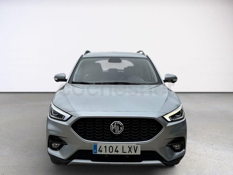 Usado MG ZS Luxury 106 CV (77 kW) 2022 Gris / plata SUV