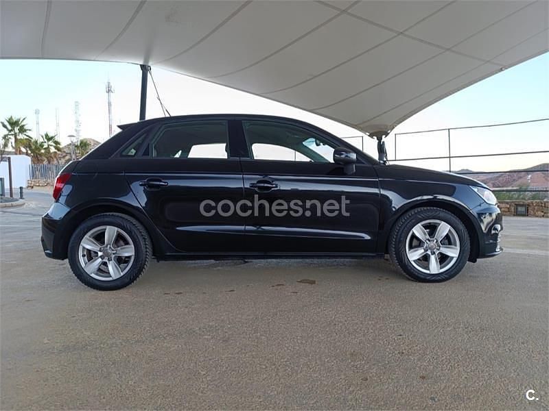 Usado Audi A1 Sportback 90 CV (66 kW) 2015 Negro Utilitario