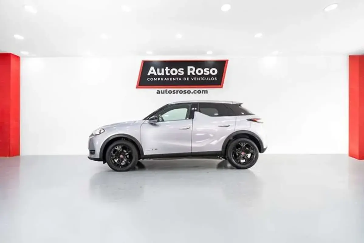 Usado DS Automobiles DS3 Crossback Performance 131 CV (96 kW) 2022 Gris SUV