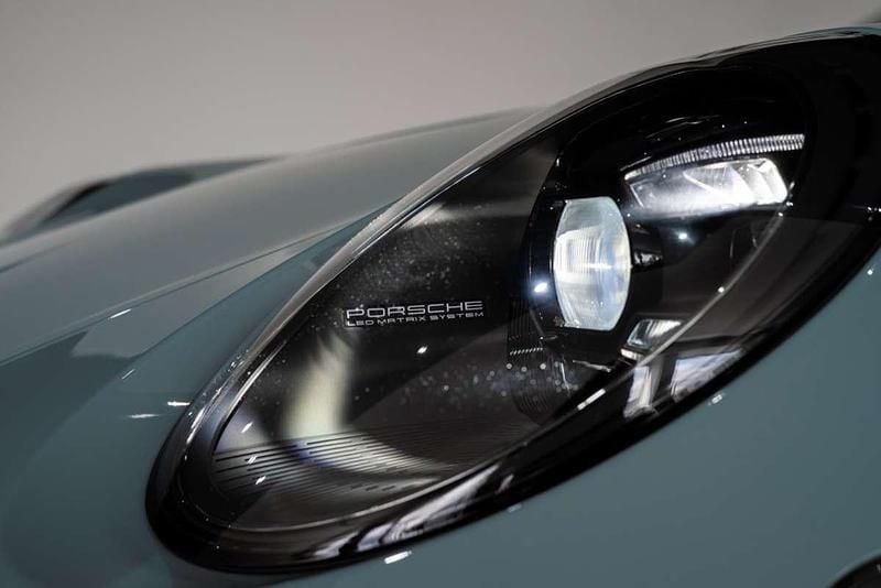 Usado Porsche 992 480 CV (353 kW) 2023 Verde Coupe