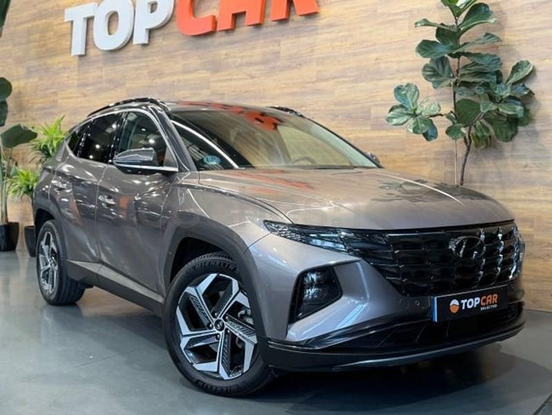 Usado Hyundai Tucson 230 CV (169 kW) 2021 Gris / plata SUV