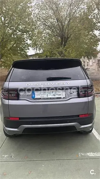 Usado Land Rover Discovery Sport Basis 309 CV (227 kW) 2021 Gris / plata SUV