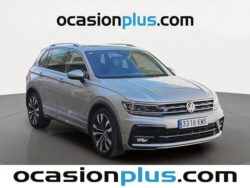 Usado VW Tiguan Sportline 150 CV (110 kW) 2018 Gris plata SUV