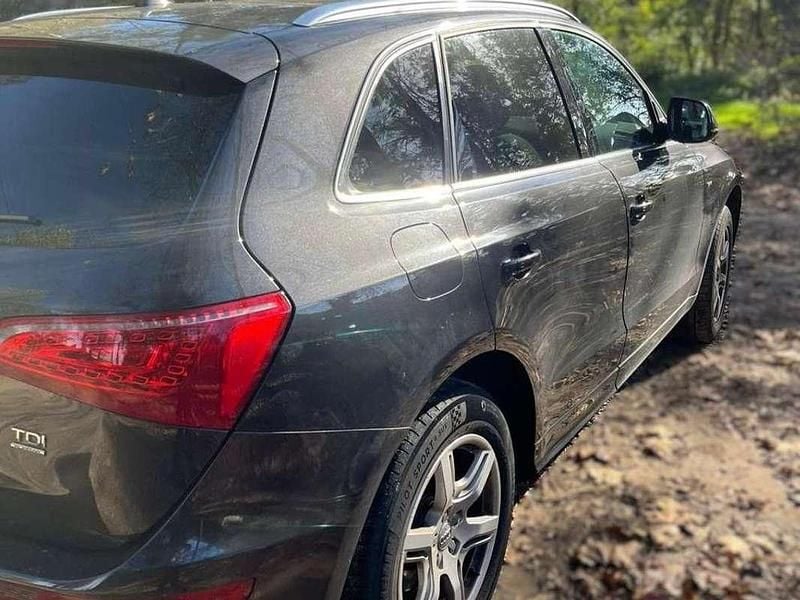 Begagnad Audi Q5 Premium 177 HK (130 kW) 2012 Svart SUV