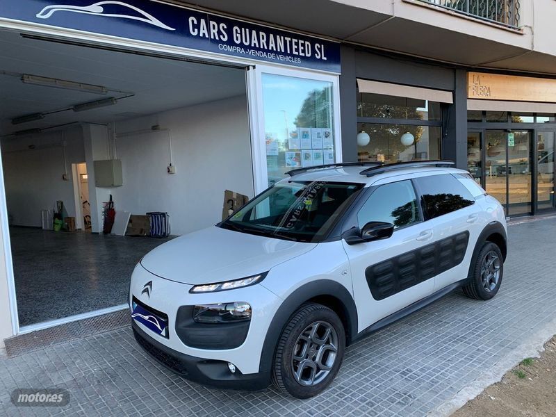 Blanco Usado 2015 Citroën C4 Cactus Shine Utilitario | 12.990 € (Caro) - Imagen 1/4