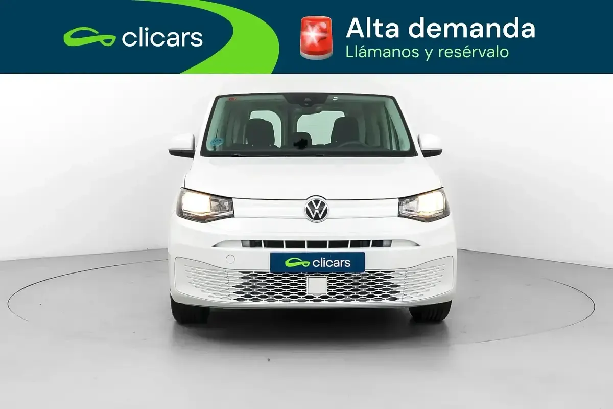 Usado VW Caddy 102 CV (75 kW) 2023 Blanco Monovolumen