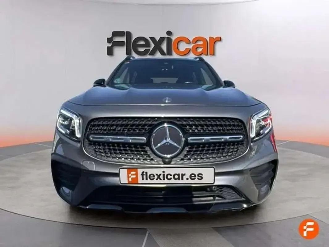 Usado Mercedes GLB200 150 CV (110 kW) 2021 Gris SUV