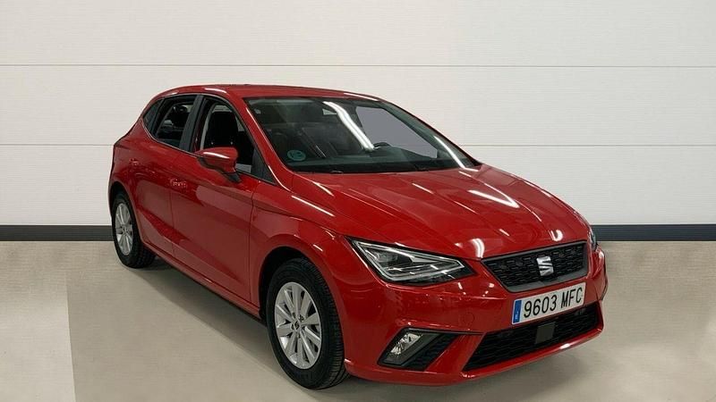 Rojo Usado 2023 Seat Ibiza Style Berlina | 16.880 € (Precio justo) - Imagen 1/1