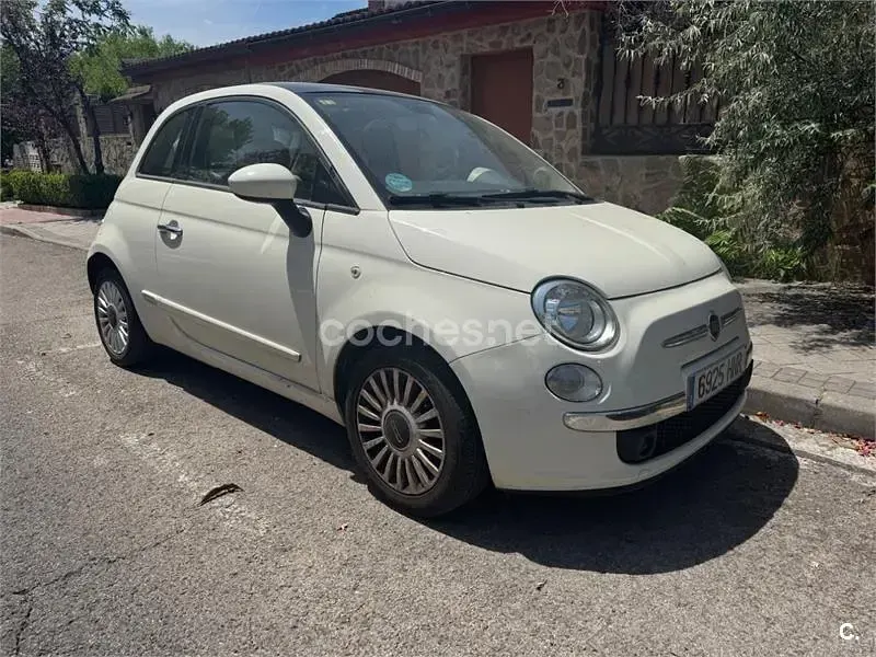 Usado Fiat 500 Lounge 85 CV (62 kW) 2013 Blanco Berlina