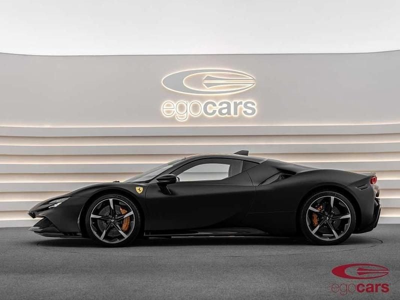 Usado Ferrari SF90 999 CV (734 kW) 2022 Negro Coupe