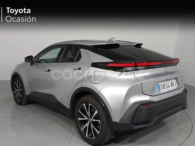 Usado Toyota C-HR Advance 140 CV (102 kW) 2024 Gris / plata SUV