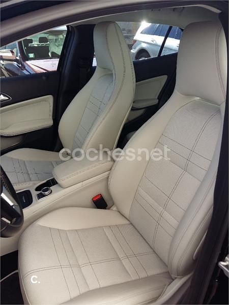 Usado Mercedes GLA220 Urban 170 CV (125 kW) 2014 Negro SUV