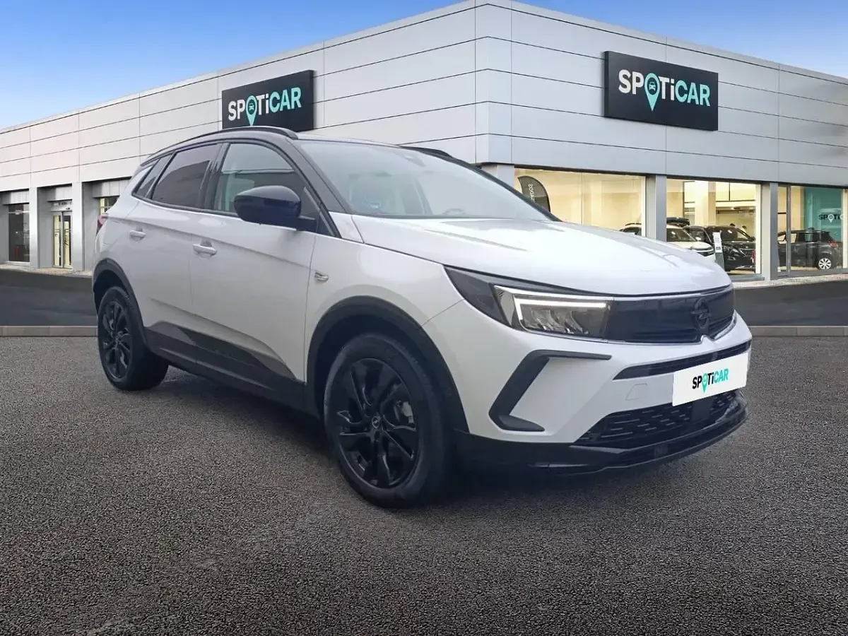 Usado Opel Grandland X Business Edition 130 CV (95 kW) 2023 Blanco SUV