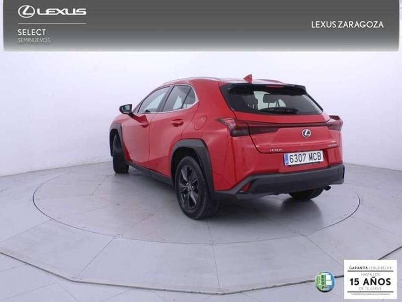 Usado Lexus UX 250h Business Edition 184 CV (135 kW) 2022 Rojo SUV