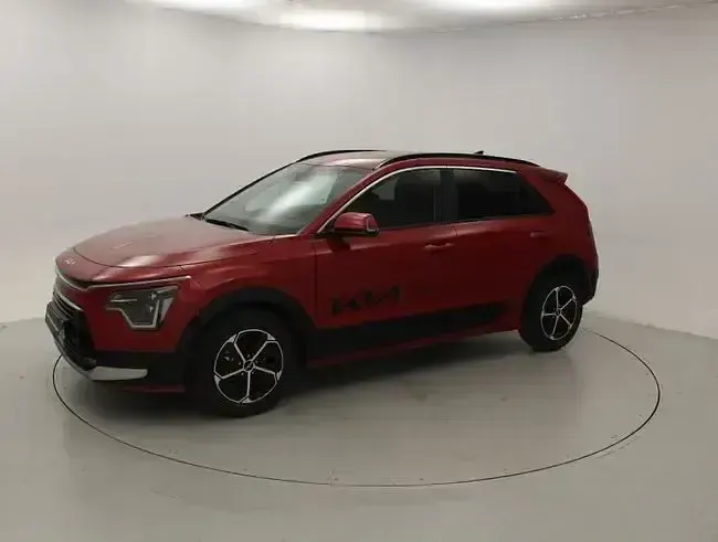 Usado Kia Niro 129 CV (94 kW) 2025 Rojo SUV