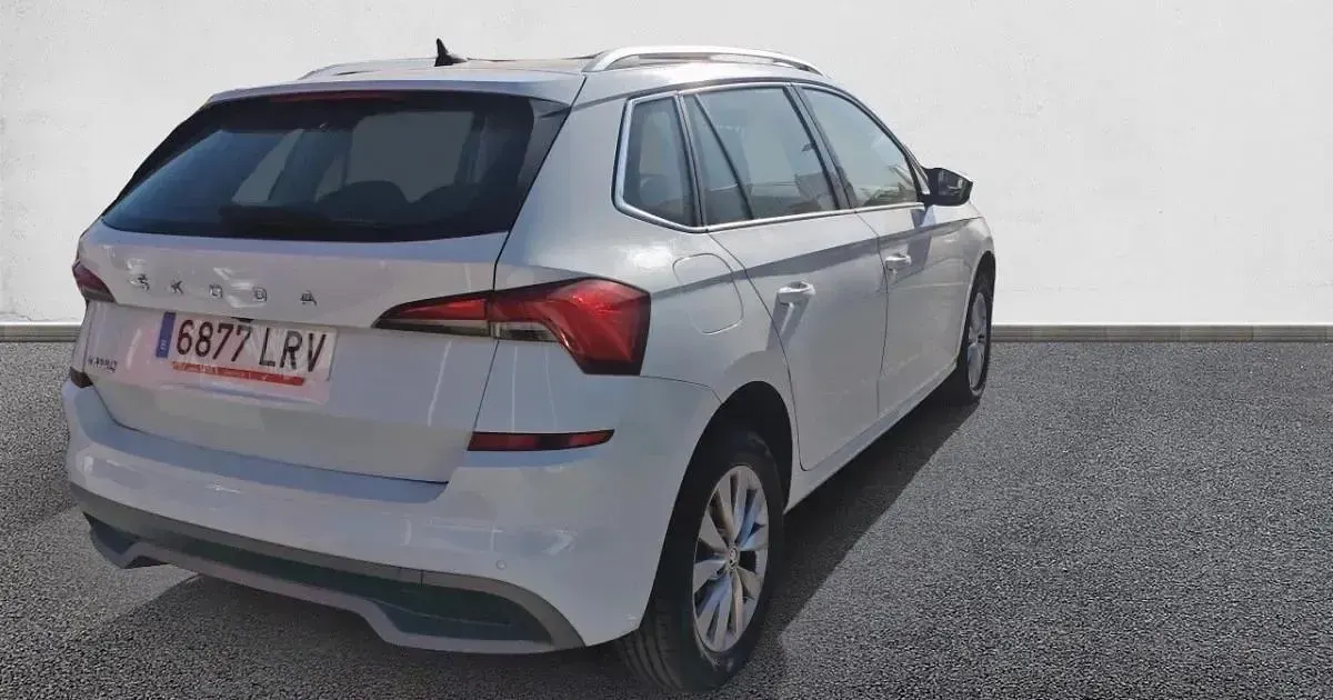Usado Skoda Kamiq Active 110 CV (80 kW) 2021 SUV