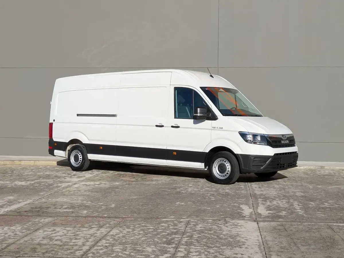 Usado MAN TGE 140 CV (102 kW) 2024 Blanco Van