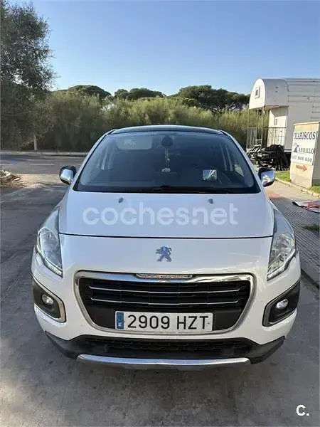 Usado Peugeot 3008 Allure 163 CV (119 kW) 2014 Blanco Familiar