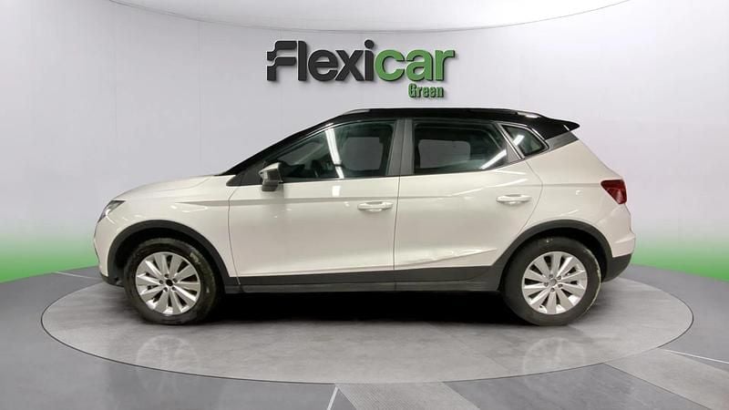Usado Seat Arona Style 110 CV (80 kW) 2021 Blanco SUV