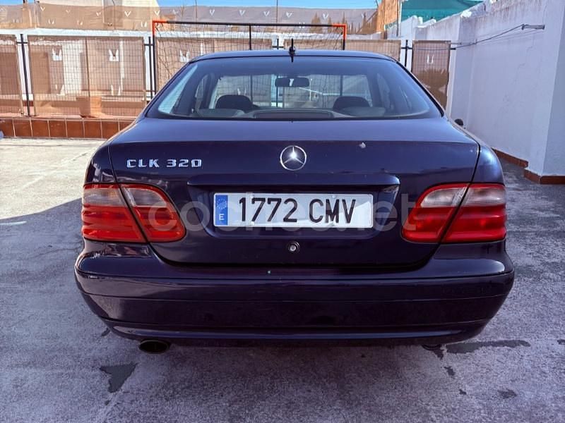 Usado Mercedes CLK320 Elegance 218 CV (160 kW) 2002 Azul Coupe