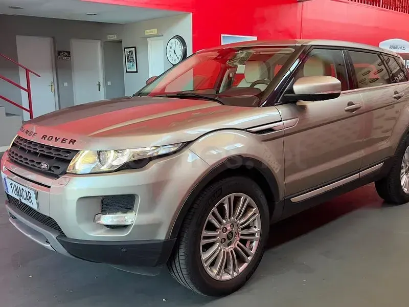 Usado Land Rover Range Rover evoque Dynamic 190 CV (139 kW) 2013 Beige SUV