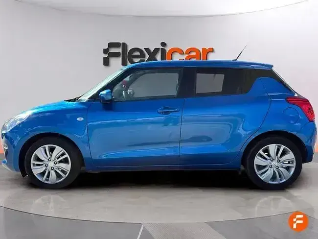 Usado Suzuki Swift 111 CV (81 kW) 2019 Azul Utilitario