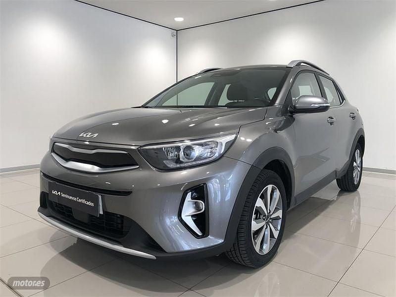 Gris Usado 2024 Kia Stonic SUV | 18.690 € (Precio justo) - Imagen 1/4