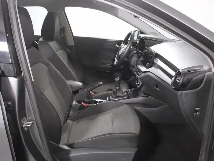 Usado Skoda Fabia Ambition 95 CV (69 kW) 2023 Gris Utilitario