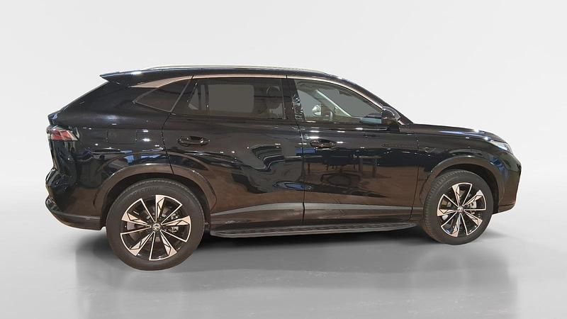 Käytetty MG EHS Luxury 200 HP (147 kW) 2025 Katumaasturi