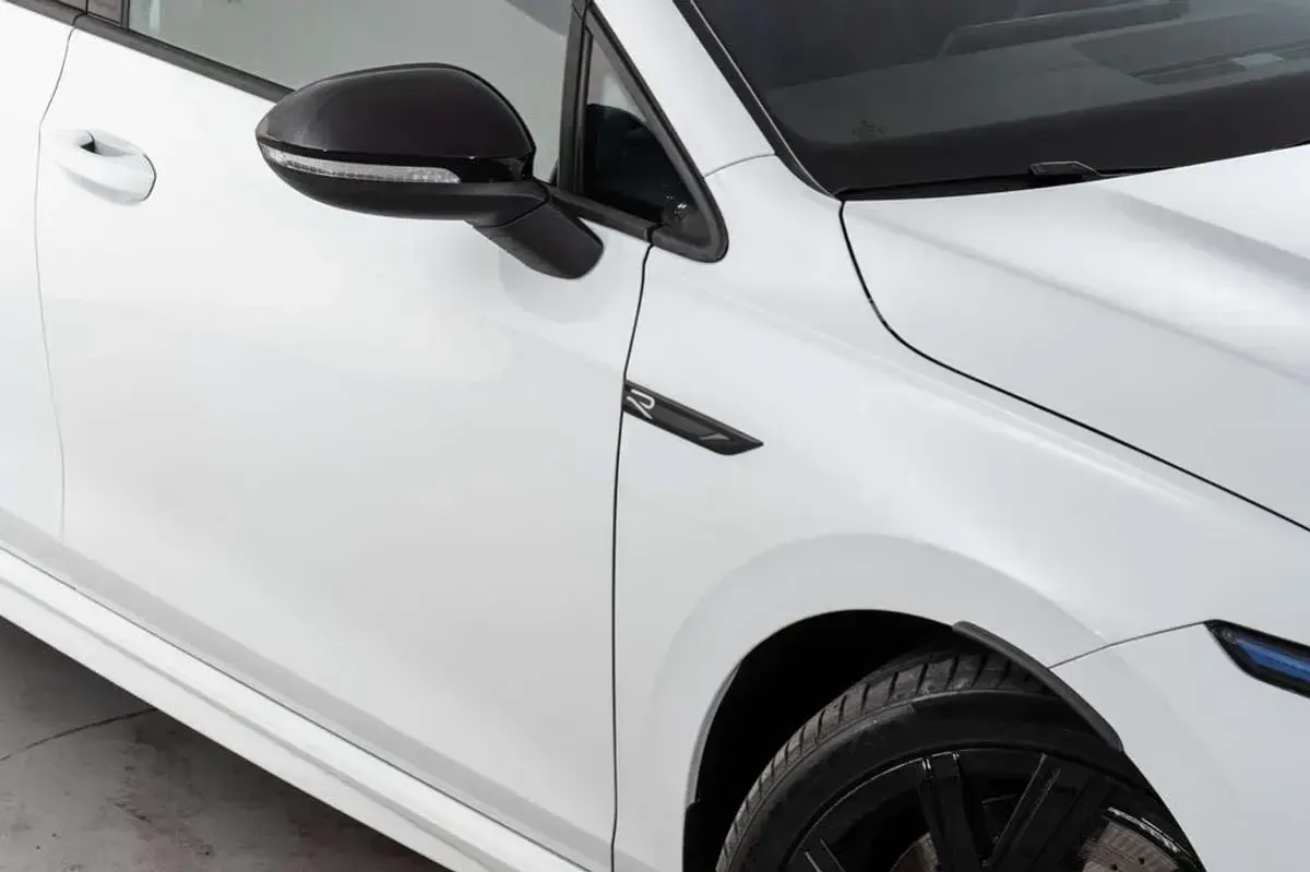 Usado VW Golf VIII R 320 CV (235 kW) 2024 Blanco Utilitario