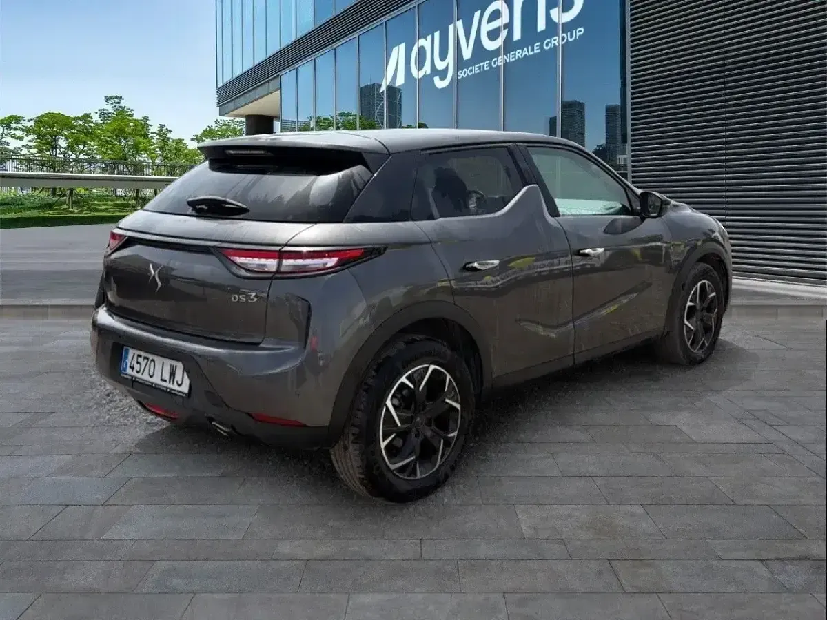 Usado DS Automobiles DS3 Crossback Bastille 111 CV (81 kW) 2022 Gris SUV