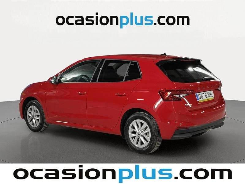Usado Skoda Fabia Selection 95 CV (69 kW) 2025 Rojo Utilitario